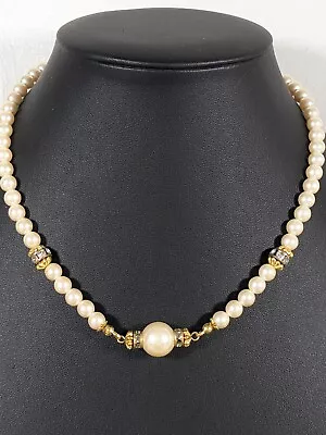 Vintage Liz Claiborne Pearl Necklace Gold Tone Rhinestone Accent Collar Necklace • $10.49