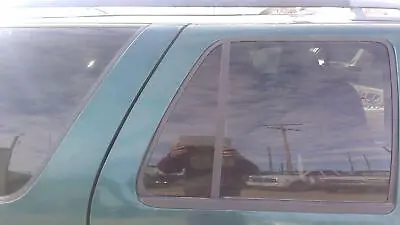 95-05 S10 Blazer Passenger Right Rear Vent Window Small Back Door Glass Wh Frame • $59.42