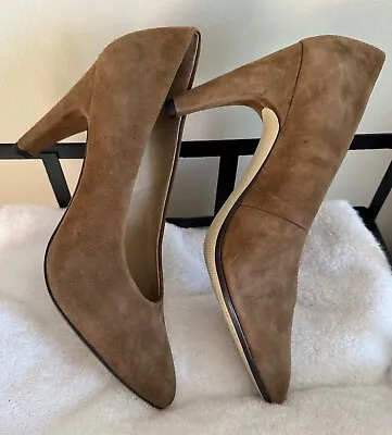 B MAKOWSKY 7.5M~ Brown SUEDE Pumps CUBAN STYLE 2.5  HEELS Pointed Toe Shoes NEW • $28