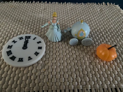 Disney  Cinderella And Coach Clock PVC Birthday Cake Topper Vintage Princess • $9.50