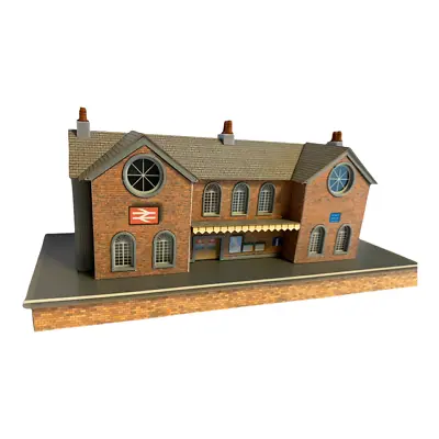 N Scale Model Railway Station Easy Assembly  • £13.49