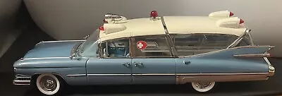 PRECISION SUNSET COACH CROWN ROYALE AMBULANCE 1:18 1959 Blue CADILLAC In Box • $139.95