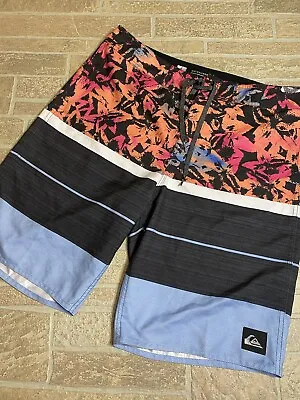 Quicksilver 33 NWOT Mens Swim Board Shorts Floral Beach Summer Vacation Trunks • $25.65