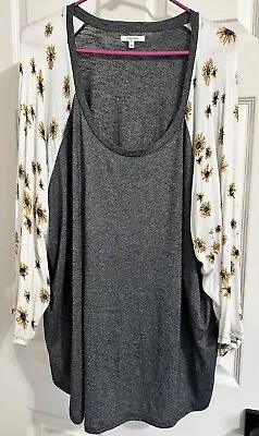 Women’s 4X Maurice’s Casual 3/4 Sleeve Gray Sunflower Sleeve - Plus Size Blouse • $9.97