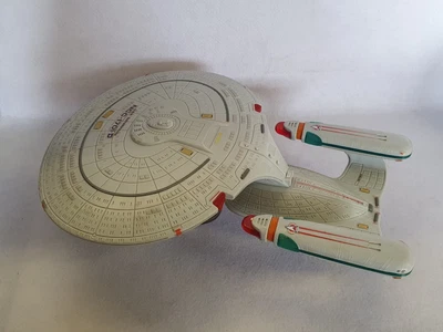 £17 • Buy Vintage Star Trek Playmates 1992 USS Enterprise NCC-1701-D Tidy Condition