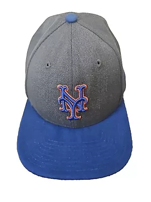 NY Mets New Era MLB 9FIFTY 950 Snapback Cap Hat  Dark Gray/ Royal Blue  • $12.99
