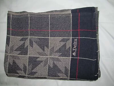 $34 • Buy Vintage DELTA AIRLINES First Class  SNOWFLAKE  Blanket John HOSRFALL Airline