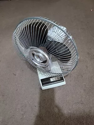 Vintage Dayton (3-Speed/Oscillating) Tabletop Fan • $64.99