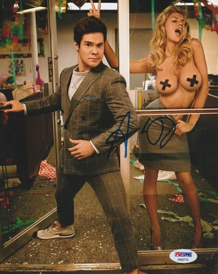 $98.41 • Buy Adam Devine Signed Autographed 8x10 Photo PSA AB92779