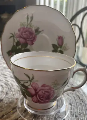 Vintage Tea Cup And Saucer Royal Vale 1950s • $21