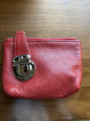 MARC JACOBS RED LEATHER  PUSH BUTTON LOCK CHANGE/COIN PURSE Pre-owned Silver • $45