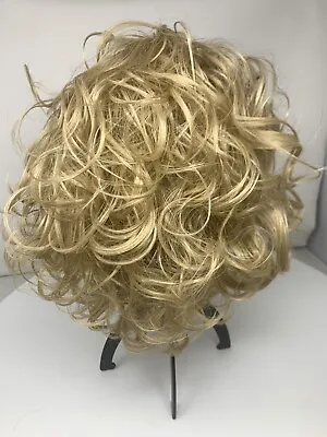 BLONDE  LUXEHAIR Wig Caramel Blonde - BEAUTIFUL BRAND NEW - Lace Front-FREE SHIP • $35
