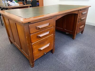 Antique 1920's Pedestal Desk • $250