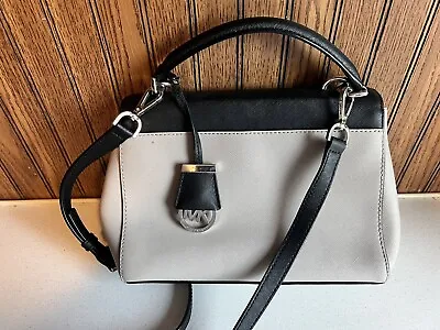 Michael Kors Ava Electric Beige/Black SM Satchel Leather Silver Hardware • $41.71