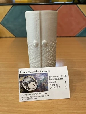 £16 • Buy GWEN BAINBRIDGE Studio Pottery White Porcelain Decorated Belleek  Type Vase