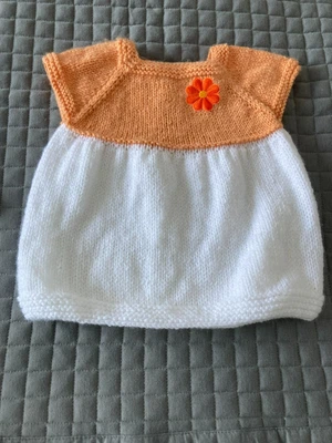 £3 • Buy Baby Knitted Dress 0-3 Months (New)