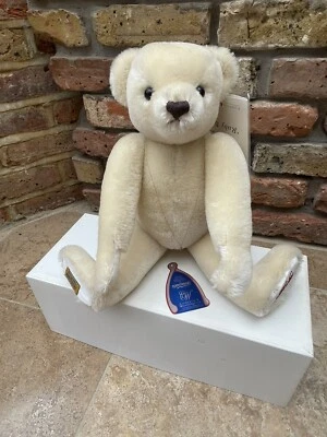 £70 • Buy Merrythought RUBY Growling Bear 16 , Limited Edition 16/750.