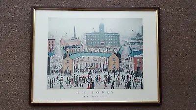 £39 • Buy L S Lowry Framed Print Picture Art V.E VE Day 1945 41cm X 31cm