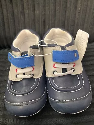 NEW Mothercare CRAWLING SHOES Size 4 • £13.99