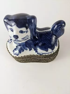 Vintage Chinese Blue & White Porcelain Foo Dog Trinket Box • $32.50