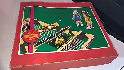 Fao Schwarz: Vintage Tabletop Children's Weaving Wood Loom: Arts & Crafts : • $55.50