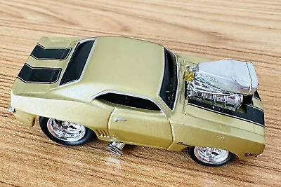 2000 Funline Muscle Machines 69 Camaro Rubber Tires Champagne Gold Color • $9.95