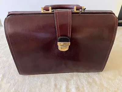 Sera Ferrara Leather Briefcase / Doctor Bag / Weekender  Gladstone Bag ITALY • $109.99