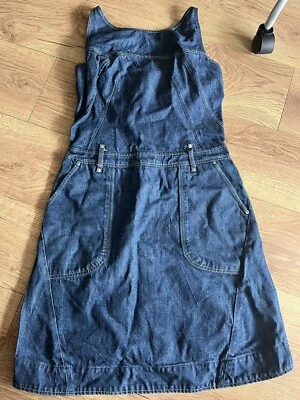 £25 • Buy Levis Dress M