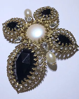 Vintage Super Old Unsigned Chanel Glass Rhinestone Faux Pearl Brooch Pin • $395