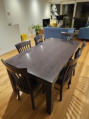 $250 • Buy 6 Seater Dining Table