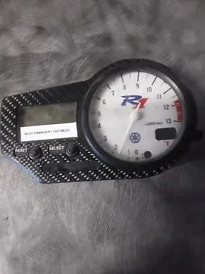 2000 - 2001 Yamaha R1 Speedometer ONLY 1007 Miles WITH UPPER STAY BRACKET OEM • $425