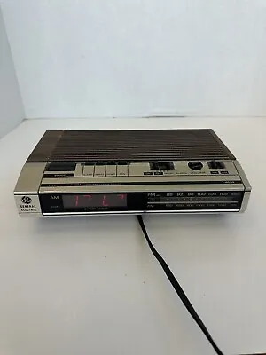 1970’s 70’s Vintage GE General Electric Alarm Clock Radio (Works) • $4.99