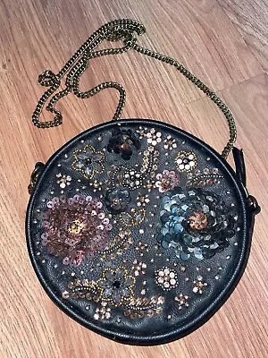 Accessorize Womens 16x16cm Black Sequinned Floral Pattern Shoulder Bag (EX COND) • £0.99