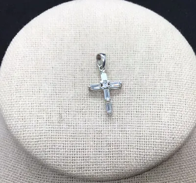 Sterling Silver 925 Cz Stone Cross Pendant V922 • $14.99