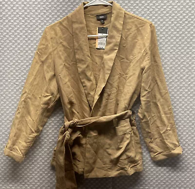 Women’s Mossimo Light Weight Belted Blazer Tan M • $16.99