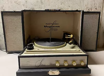 Magnavox Mircromatic Turn Table Record Player Suitcase Speakers • $90