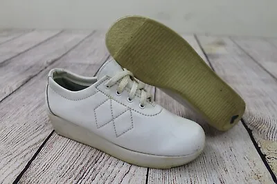 VTG 1970s Nurse Mates White Leather Clog Comfort Kool-Aire Shoes Women's 7.5 • $34.99