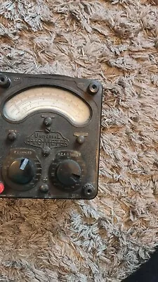 VINTAGE UNIVERSAL AVOMETER AVO METER Model 8 Mk 3  • £25