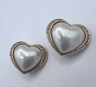 Vintage Crown Trifari Faux Pearl White Gold Tone Rhinestone Earrings Clip On • $16.99