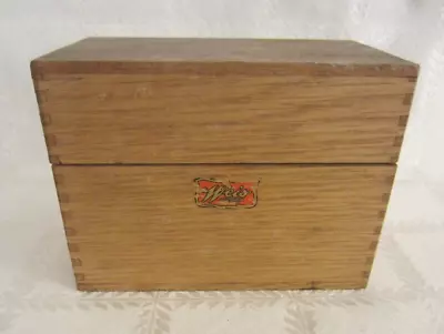 Vintage Weis Oak Dovetailed Recipe Box • $12