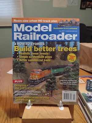 Model Railroader Magazine: July 2007. (RRR25).  • $1.75