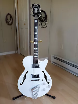 D Angelico Ss Full Hollow Jazz Electric Guitar • $300