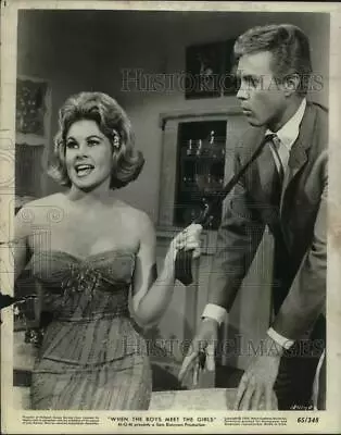 1965 Press Photo Sue Ann Langdon & Harve Presnell In Movie Scene - Tup18158 • $17.99