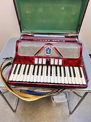 Paolo Soprani Keyboard Accordian With Hard Case • $750