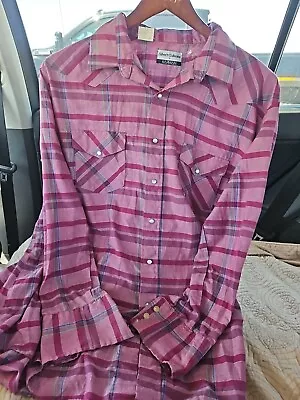 Vintage Pearl Snap Western Shirt Silver Collection  Karman Long  Purple  XL • $11