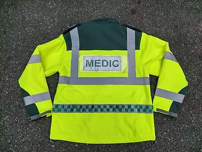 MEDIC Hi Vis Reflective Encapsulated Hook Backing Badge25 X 10PpeMedic • £2.50