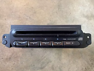 98-04 2000 Chrysler Dodge Jeep In Dash 4 Disc Cd Changer 04858522af Fast Ship • $39.95