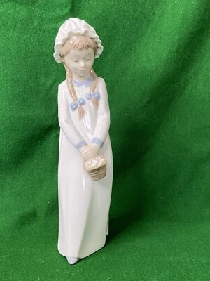 £12 • Buy Nao By Lladro Porcelain Figurine #597 Girl Holding Basket Of Sweets