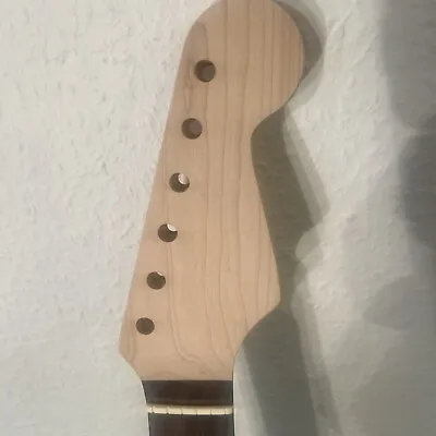 Electric Guitar Neck ( QUALITY MAPLE/ROSE 61 S ) • £45