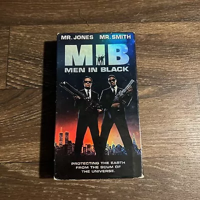 Men In Black (VHS 1997) • $4